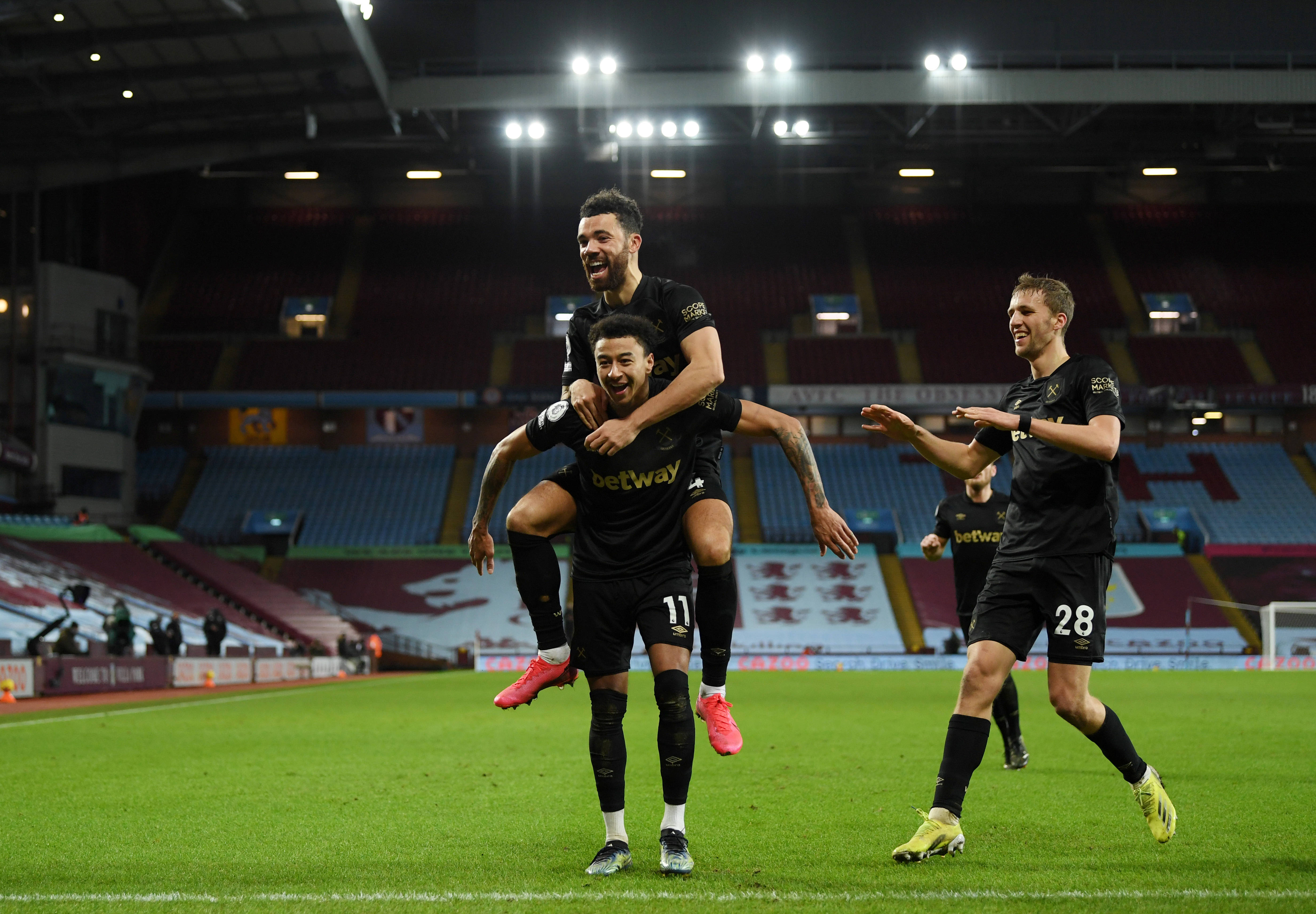 哈兰德：第一次在伯纳乌进球很特别；C罗的身体保养值得借鉴