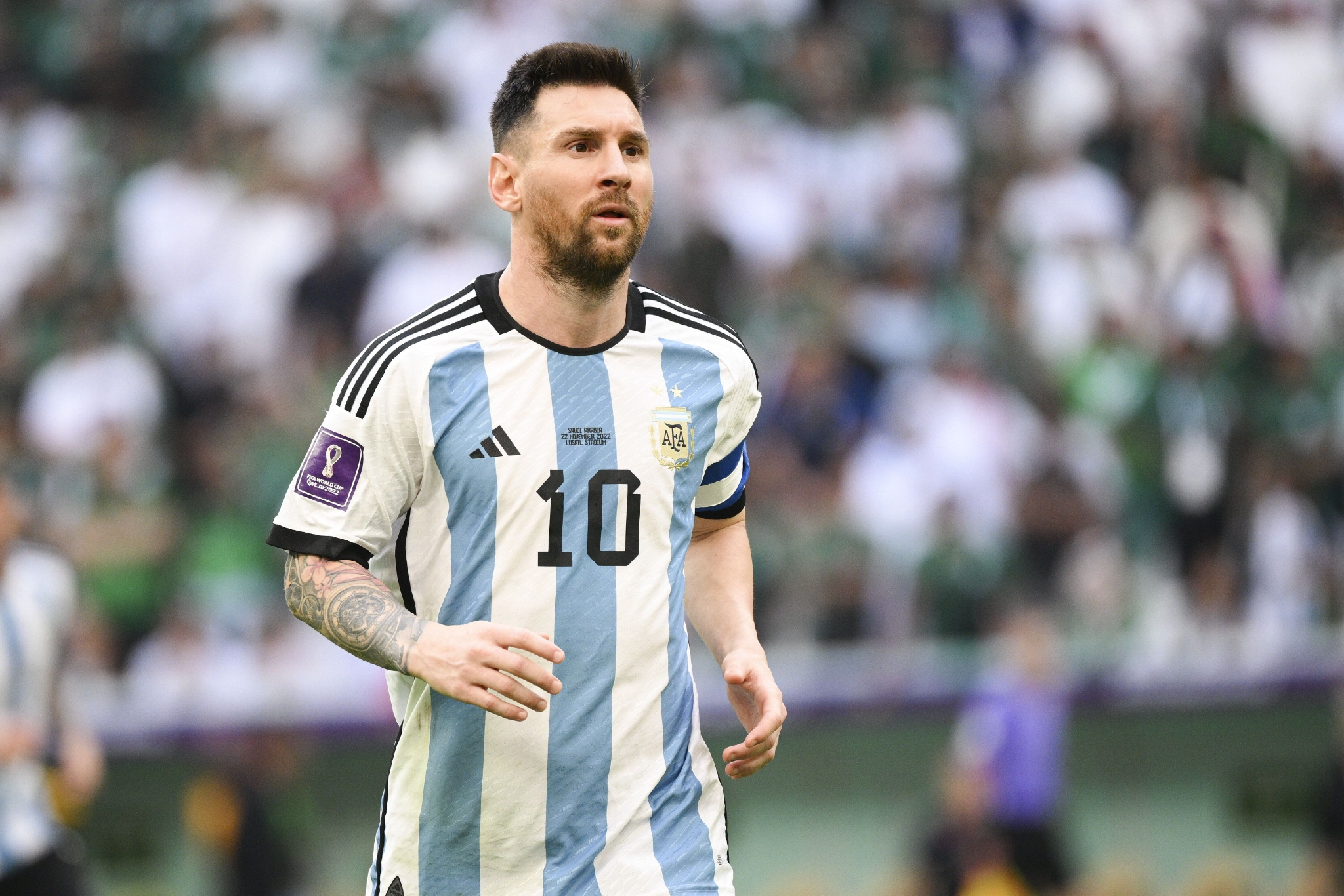 颜骏凌：这一年球队很不容易，夺冠靠的是积累