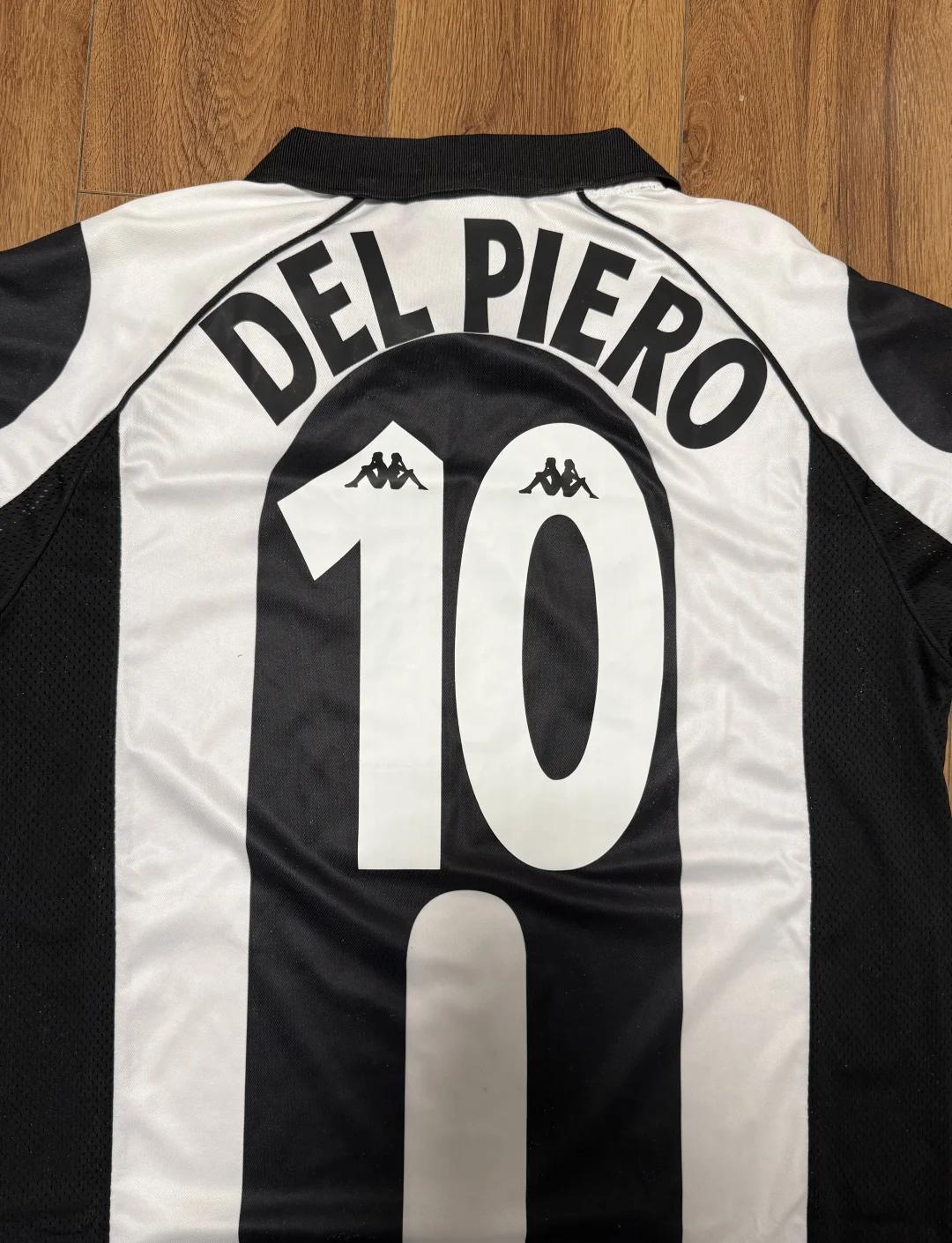 西媒：尤文、法兰克福以及斯图加特询价皇社中场苏契奇