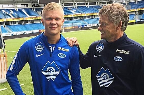 备受关注，伊万卡-特朗普的三个孩子作为梅西等人的球童入场