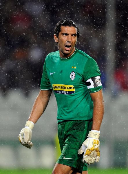 末节33-10！浙江男篮21分大胜深圳，吴前22+6刘泽一17+5，老将周鹏低迷