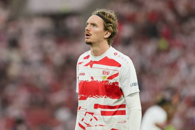 弗洛伦蒂诺指责特瓦斯加入足协董事会，但其本人亦曾加入数年（弗洛伦蒂诺抨击特瓦斯入足协董事会，自己此前亦在任数年）