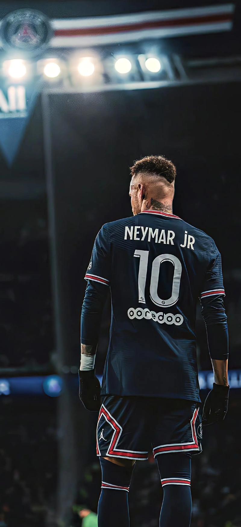 媒体人：中国足球真正的危机是不快乐，大家都缺乏尊重和信任（媒体人：中国足球的深层危机在于不快乐，尊重与信任普遍缺失）