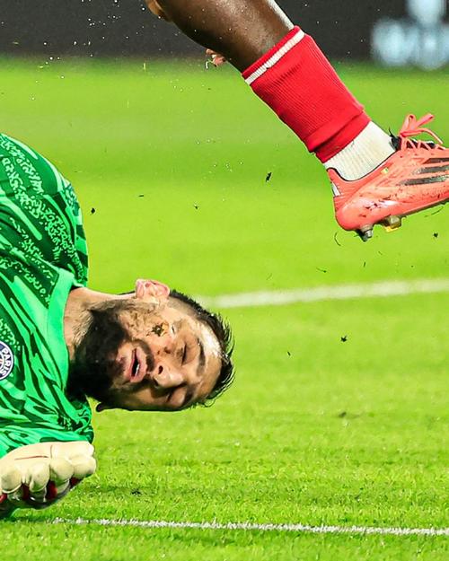 英超-特罗萨德替补破门 阿森纳1-2遭维拉读秒绝杀（英超：特罗萨德替补建功，阿森纳1-2被维拉补时绝杀）